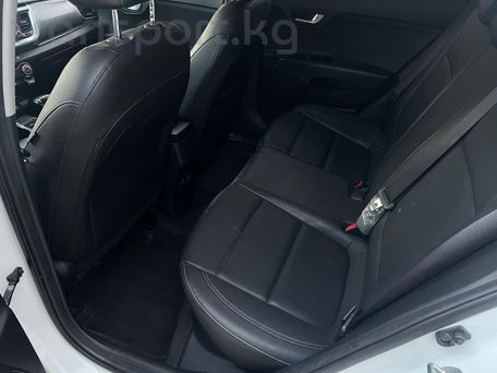 Kia Stonic, 2018 — 照片 6