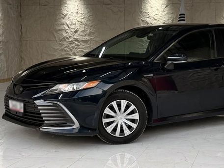 Toyota Camry, 2021 — 照片 2