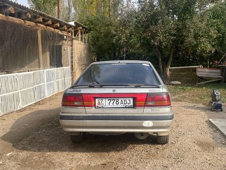 Mazda 626, 1990 — photo 4