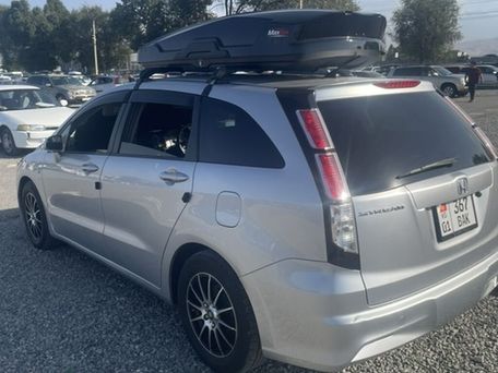Honda Stream, 2004 — фото 4