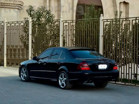 Mercedes-Benz E-Класс, 2002 — 照片 2
