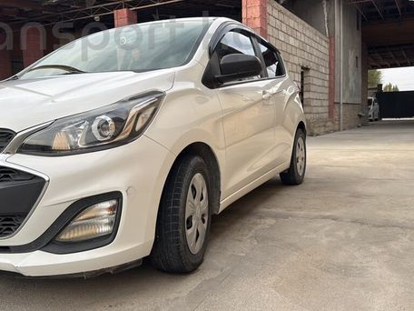 Chevrolet Spark, 2018 — 照片 4
