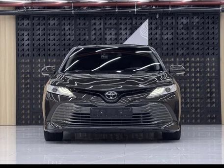 Toyota Camry, 2019 — сүрөт 2