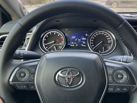 Toyota Camry, 2018 — 照片 7