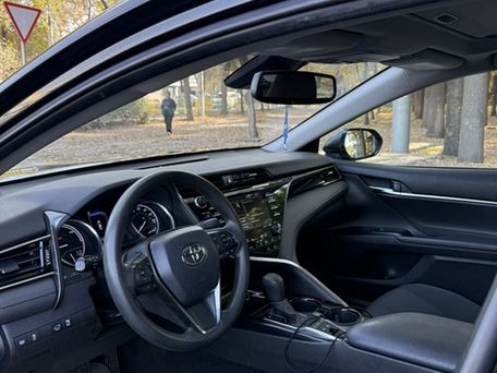Toyota Camry, 2020 — 照片 6