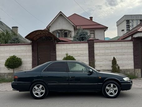 Toyota Camry, 1997 — фото 2