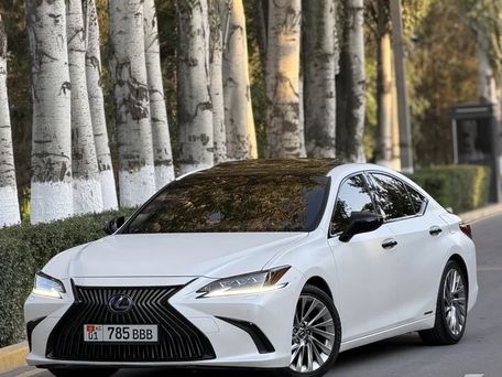 Lexus ES, 2019 — фото 1