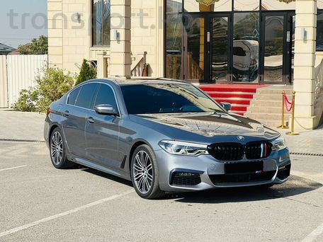 BMW 5 серии, 2019 — 照片 1