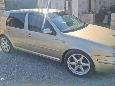 Volkswagen Golf, 2002 — 照片 1