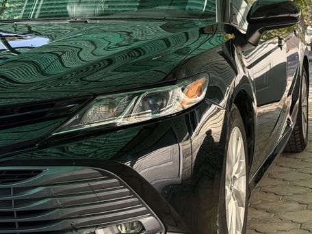Toyota Camry, 2018 — 照片 2
