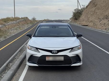 Toyota Camry, 2021 — фото 2