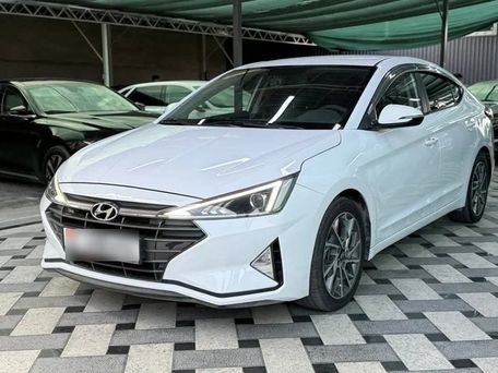 Hyundai Avante, 2018 — фото 1
