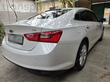 Chevrolet Malibu, 2017 — 照片 3