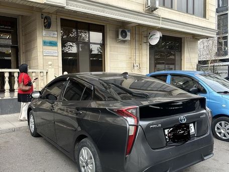 Toyota Prius, 2016 — фото 2