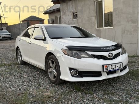 Toyota Camry, 2012