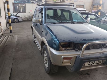 Nissan Mistral, 1996 — сүрөт 1