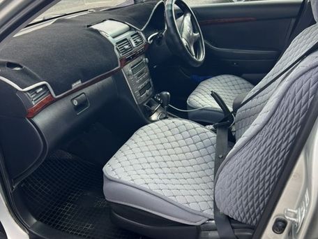 Toyota Avensis, 2003
