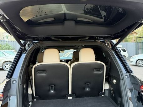 Li Auto (Lixiang) L9, 2023 — photo 15