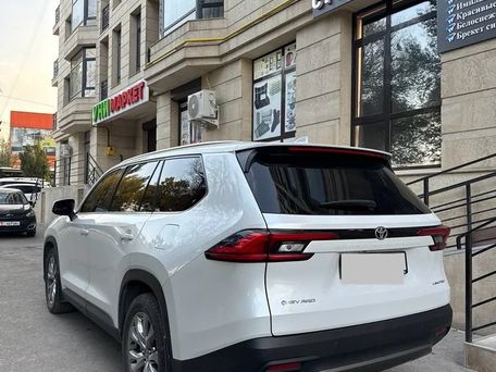 Toyota Grand Highlander, 2024 — 照片 1