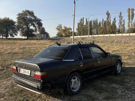 Mercedes-Benz W124, 1988 — photo 6
