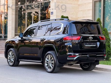 Toyota Land Cruiser, 2023 — фото 6
