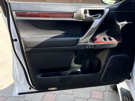 Lexus GX, 2018 — сүрөт 13