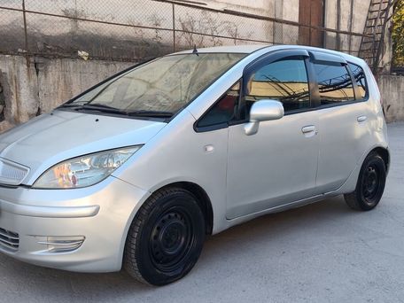 Mitsubishi Colt, 2003 — 照片 4