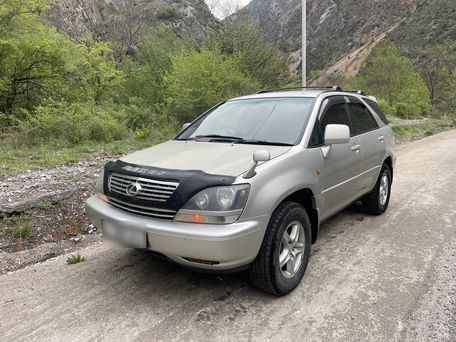 Toyota Harrier, 2002
