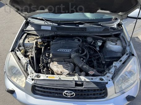 Toyota RAV4, 2001 — фото 11