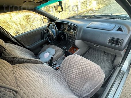 Nissan Primera, 2001 — 照片 8