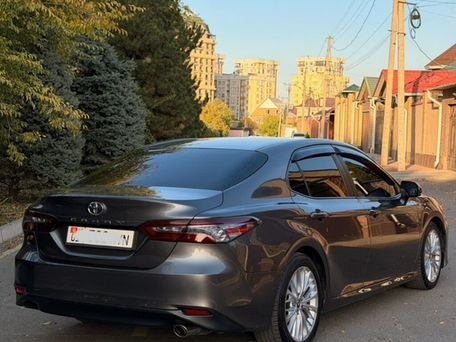 Toyota Camry, 2018 — сүрөт 2