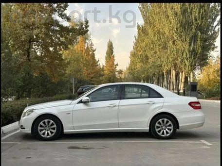Mercedes-Benz E-Class, 2012 — photo 2