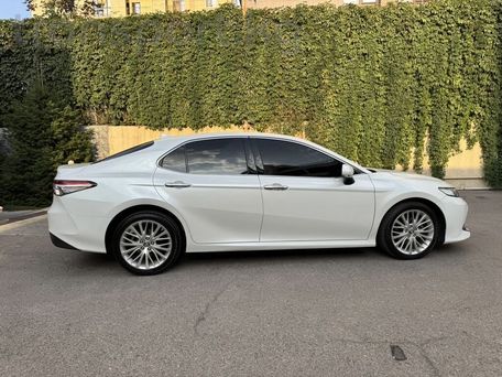 Toyota Camry, 2019 — фото 2