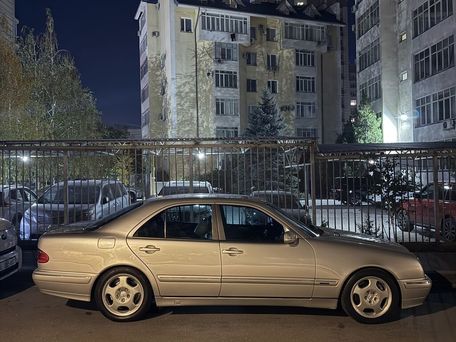 Mercedes-Benz E-Class, 2001 — сүрөт 11
