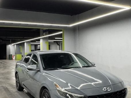 Hyundai Elantra, 2022