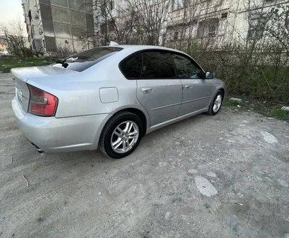 Subaru Legacy, 2003 — 照片 2