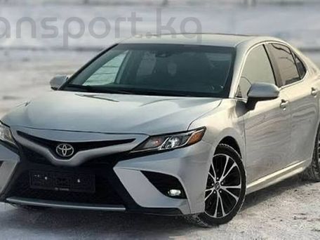 Toyota Camry, 2020 — photo 1