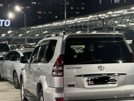 Toyota Land Cruiser Prado, 2005 — photo 1