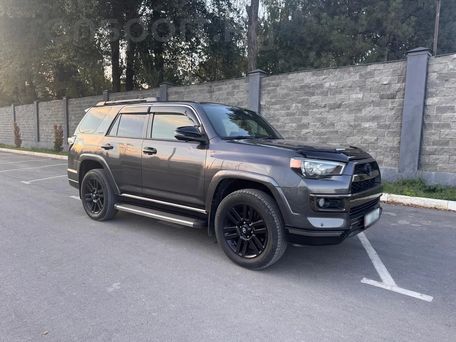 Toyota 4Runner, 2018 — фото 4