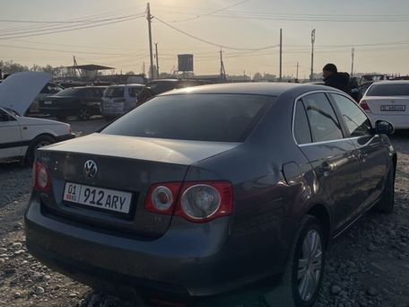 Volkswagen Jetta, 2010 — сүрөт 3