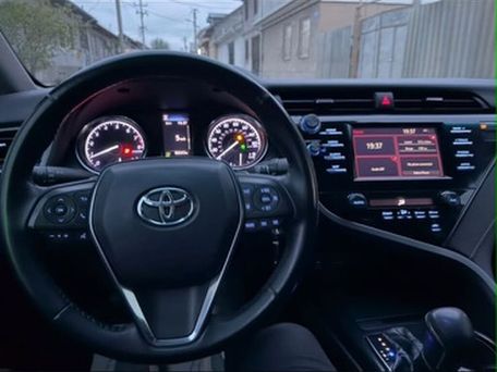 Toyota Camry, 2019