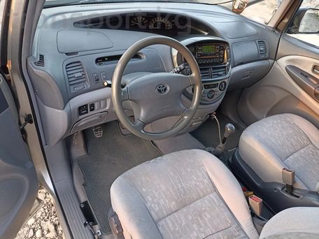 Toyota Previa, 2001 — photo 11