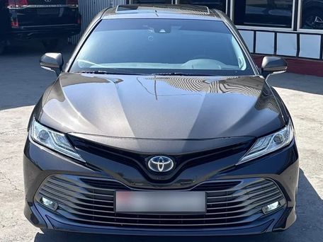 Toyota Camry, 2019 — photo 1