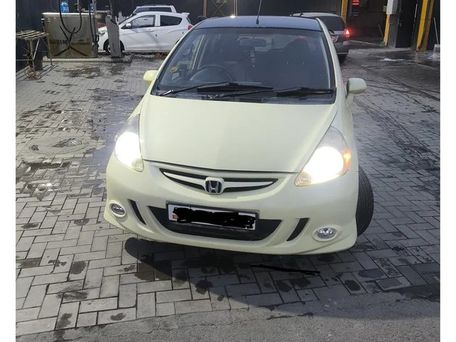 Honda Fit, 2003 — photo 2