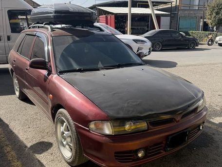 Mitsubishi Lancer, 1995 — фото 1
