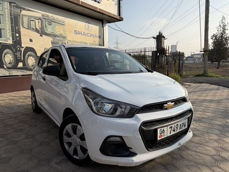 Chevrolet Spark, 2017 — 照片 1