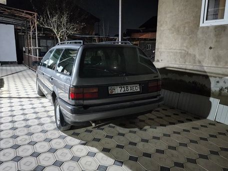 Volkswagen Passat, 1993 — фото 1