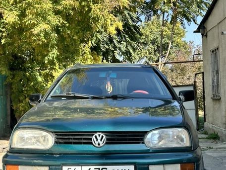Volkswagen Golf, 1995 — фото 1