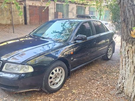 Audi A4, 1996 — photo 3
