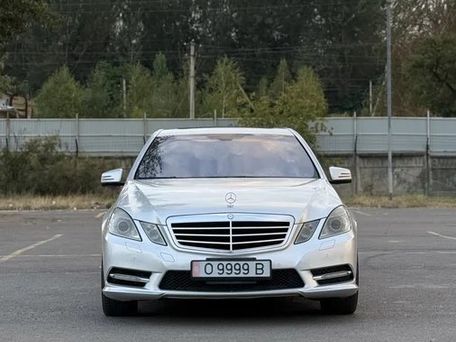 Mercedes-Benz E-Класс, 2010 — фото 1